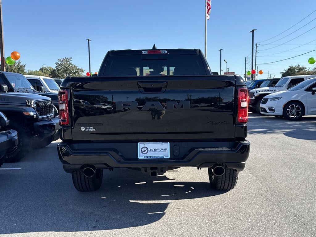 New 2026 Diamond Black Crystal Pearl-Coat Exterior Paint Ram Big Horn/Lone Star image 7