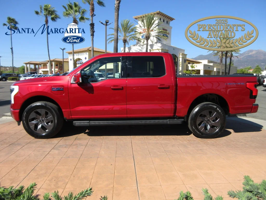 2024 Ford F-150 Lightning Lariat
