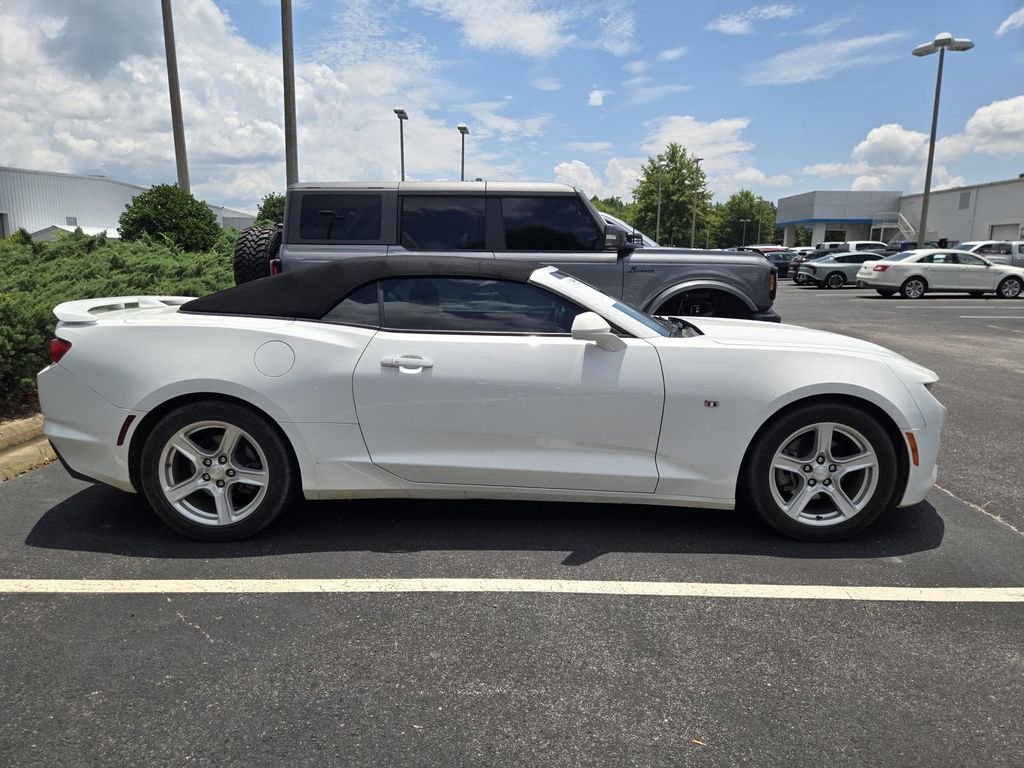 Used 2021 White Chevrolet 1LT image 6