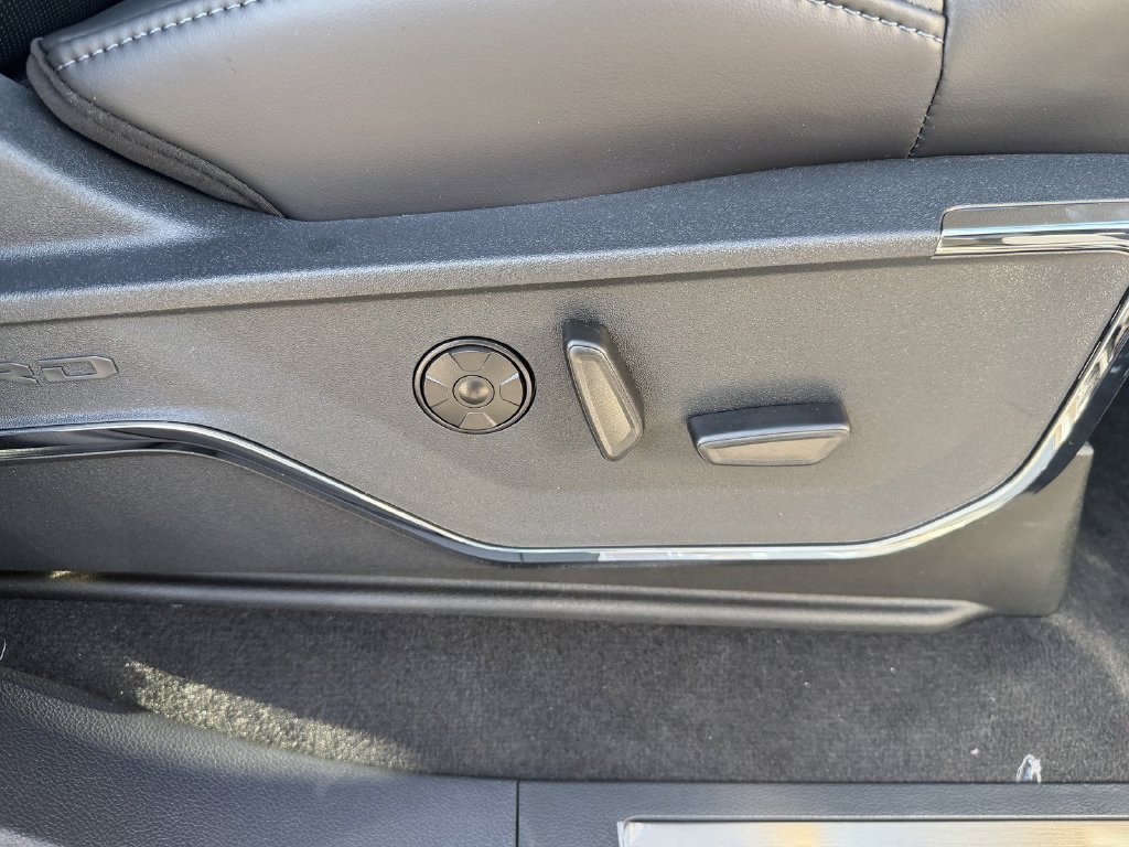 New 2026 Agate Black Metallic Ford F-250® Platinum® image 11