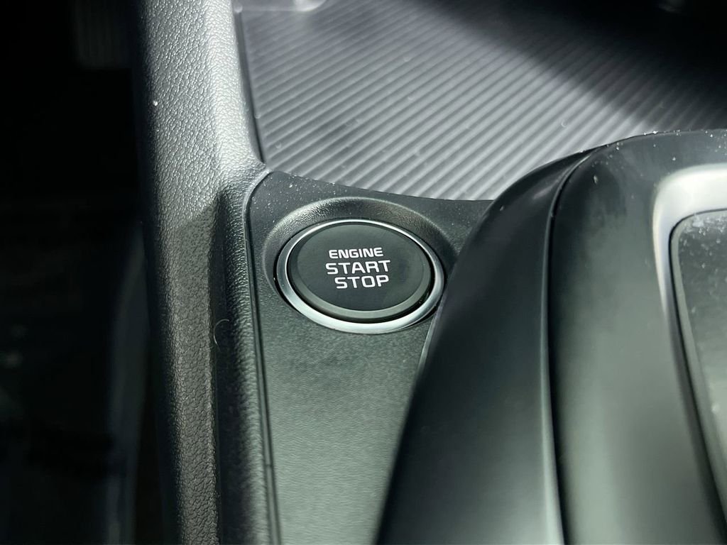 New 2026 Snow White Pearl Kia LX image 21