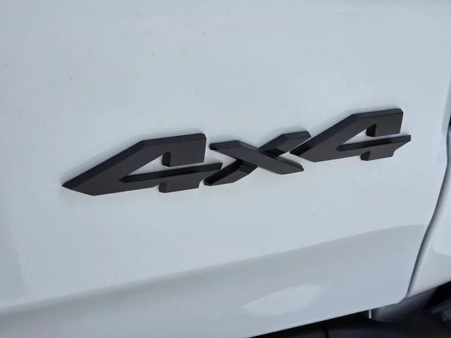 New 2026 Bright White Clear-Coat Exterior Paint RAM Laramie image 29