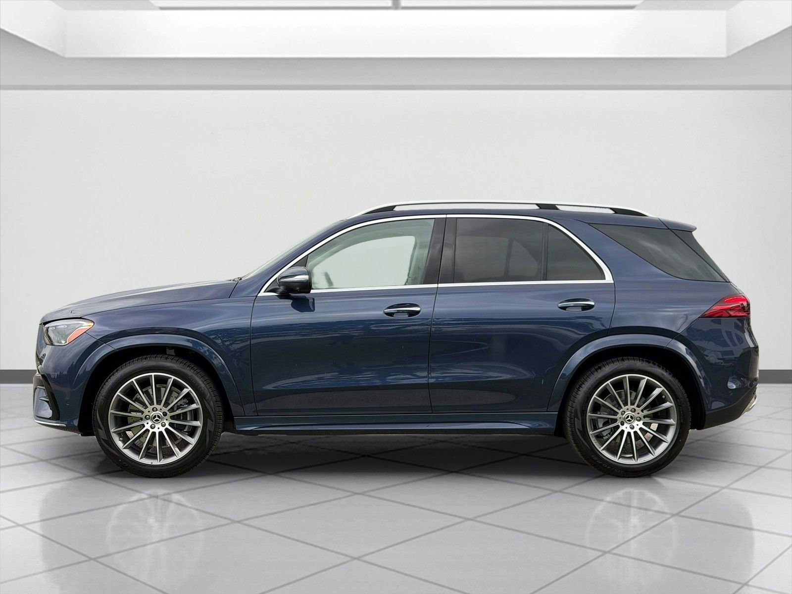 New 2026 Twilight Blue Metallic Mercedes-Benz GLE 450 image 29
