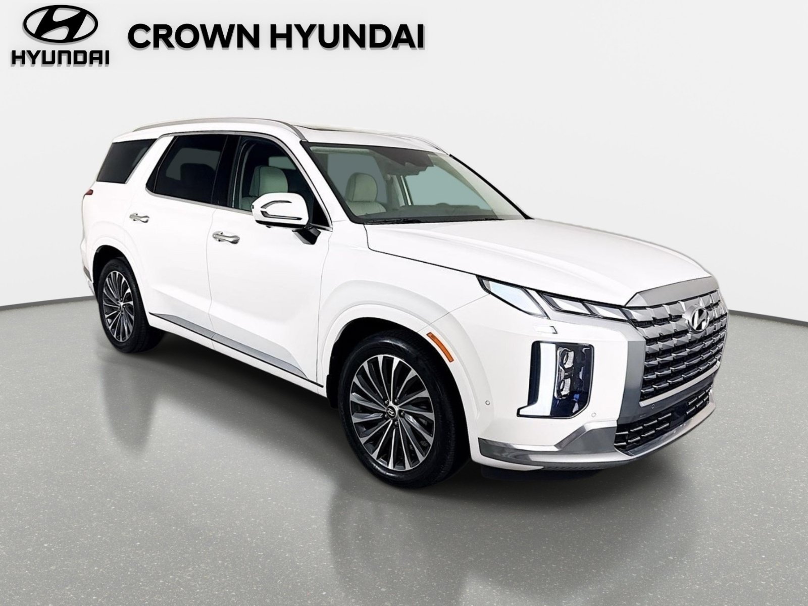 Used 2025 Hyper White Hyundai Calligraphy image 3