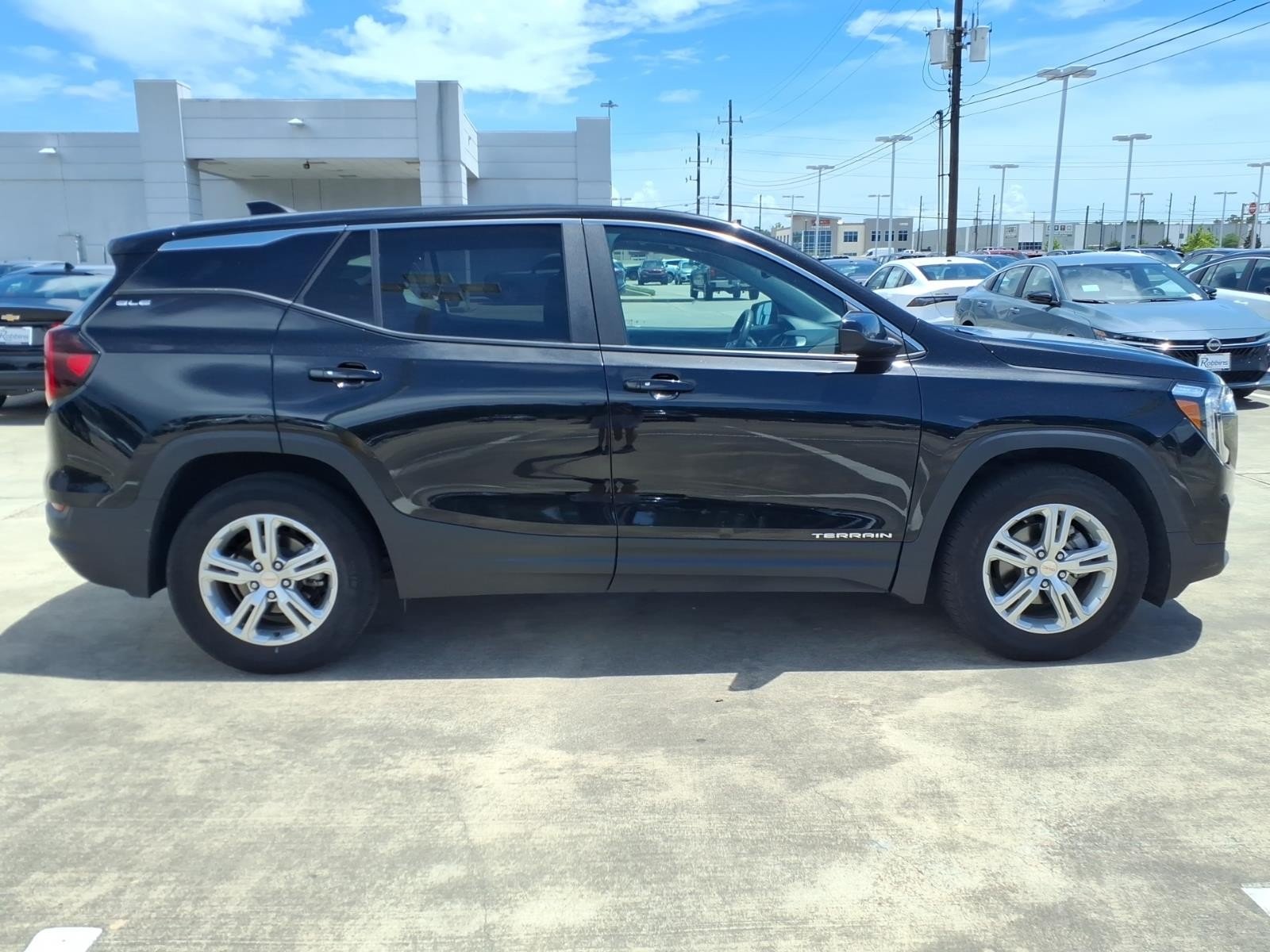 2024 GMC Terrain SLE Black at Robbins Nissan