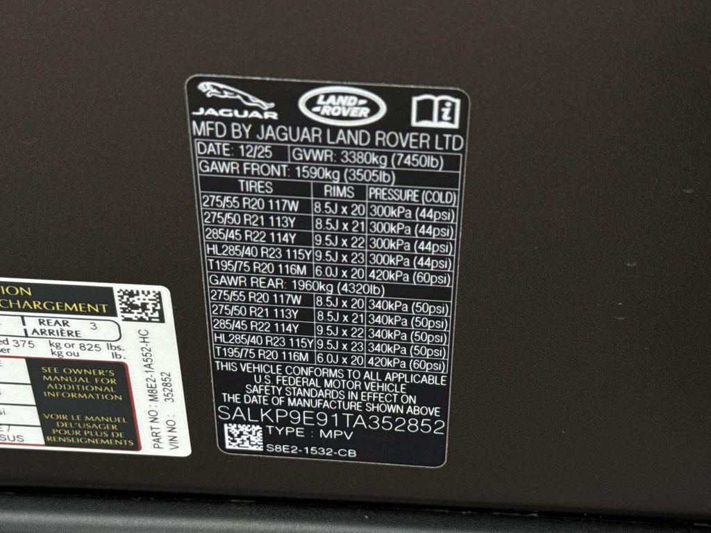New 2026 Tourmaline Brown in Satin finish Land Rover SE image 30