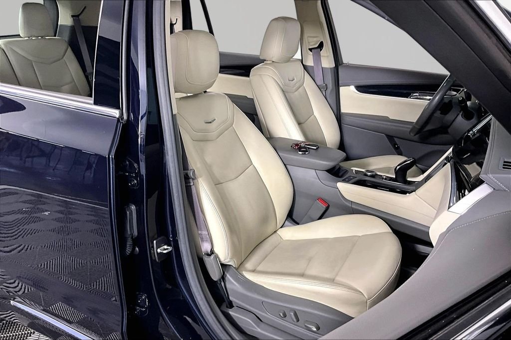 Used 2021 Blue Cadillac Premium Luxury image 28
