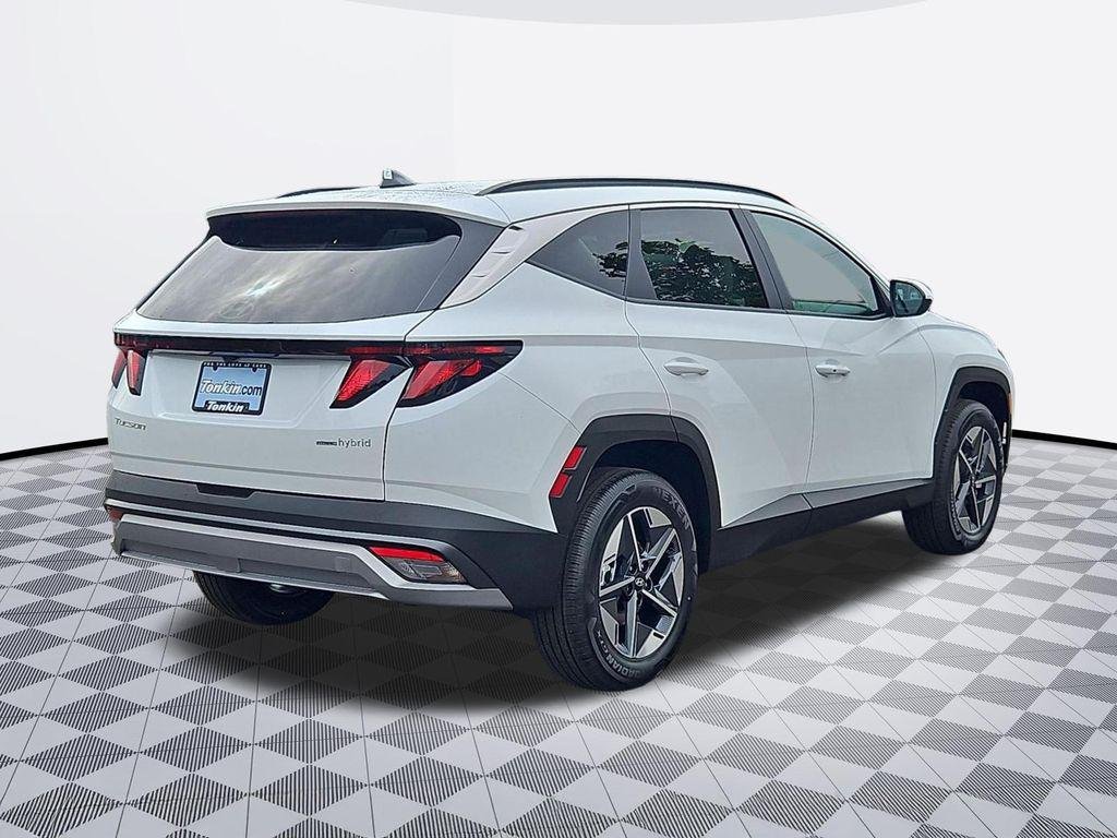 New 2026 White Hyundai SEL AWD image 6