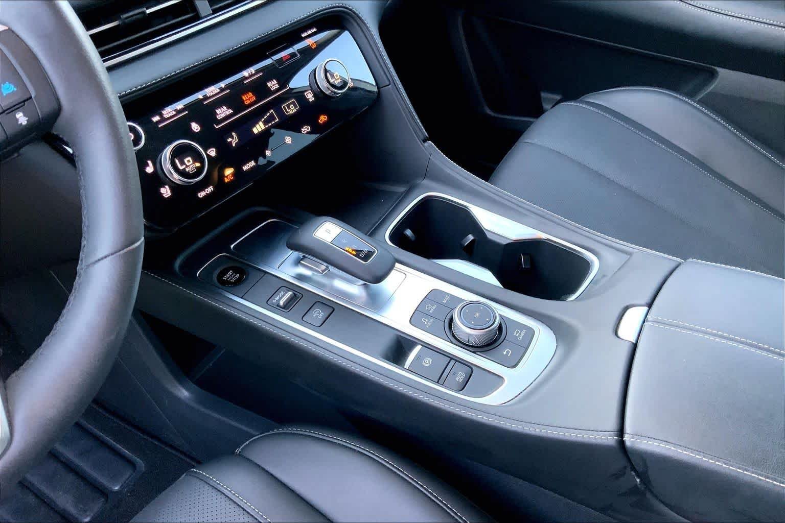 Used 2026 Graphite Shadow INFINITI LUXE image 16