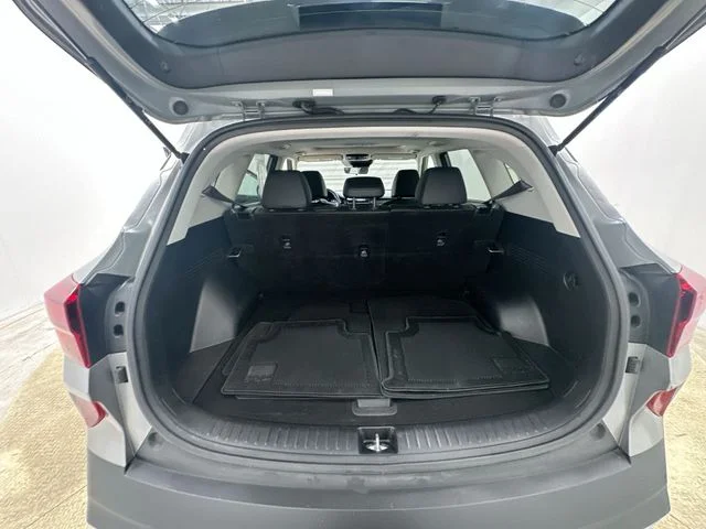 Used 2022 Gray Kia EX image 22