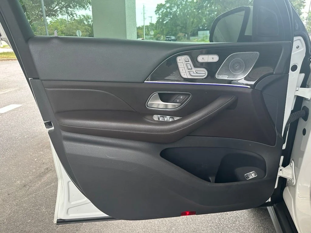 Used 2020  Mercedes-Benz GLS 450 image 10
