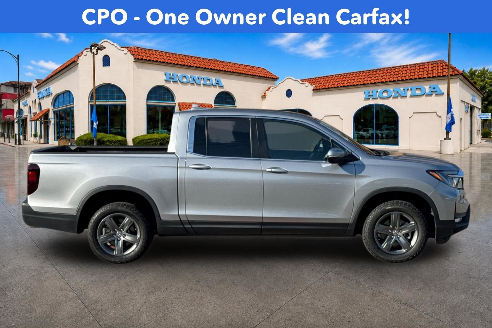 Used 2023 Lunar Silver Metallic Honda RTL image 3