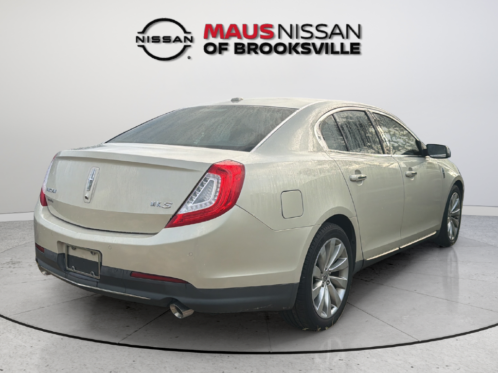 Used 2014 Silver Lincoln Base image 10