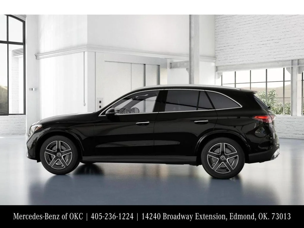 Used 2026 Black Mercedes-Benz GLC 300 image 33