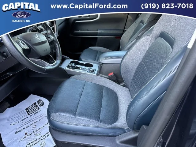 Used 2022 Blue Ford Outer Banks image 19