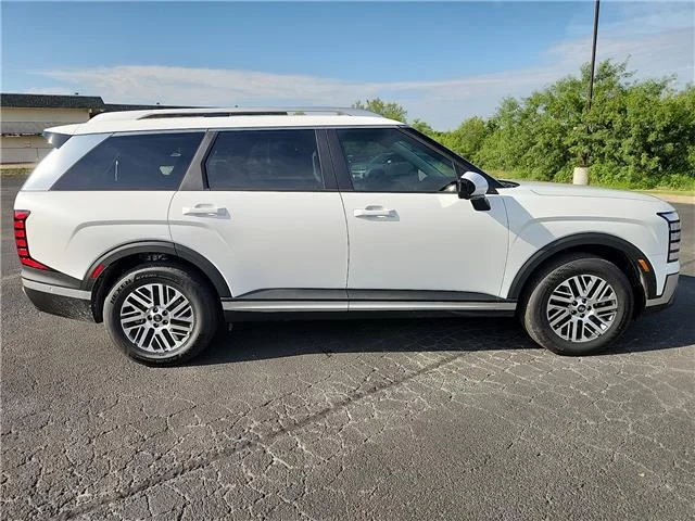 New 2026 Creamy White Pearl Hyundai SEL Premium image 5