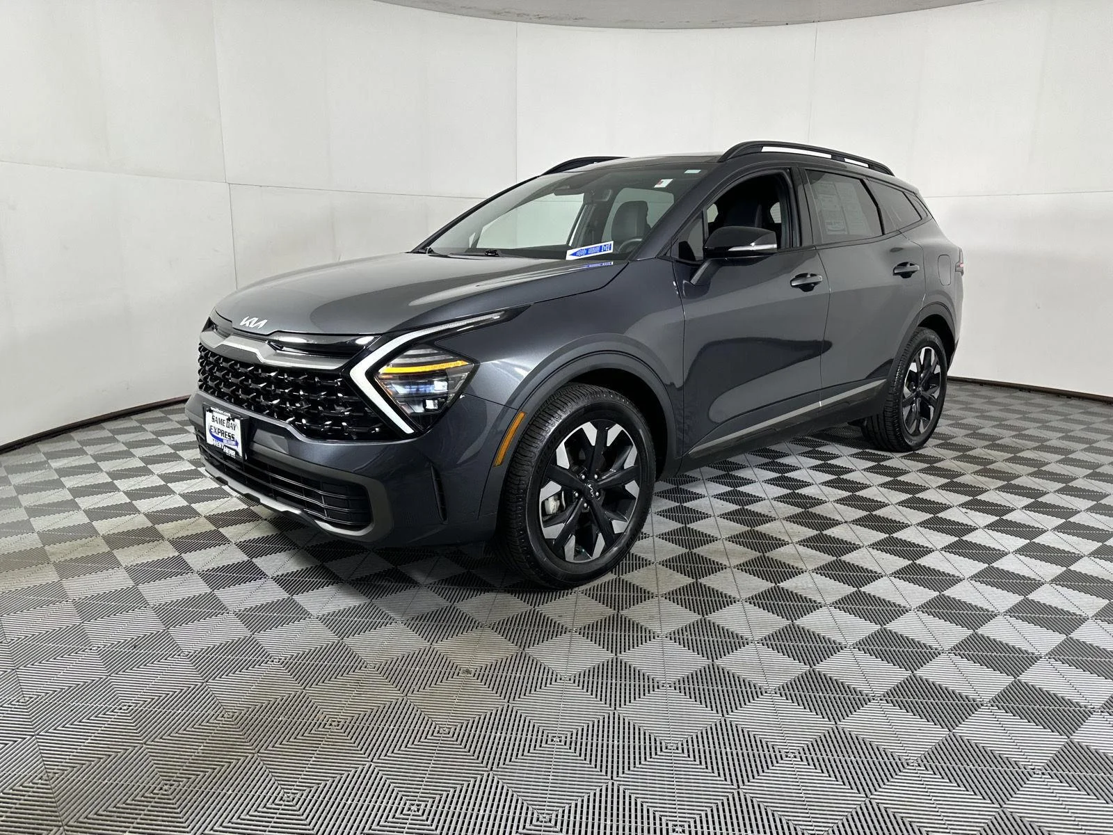 Used 2024 Gravity Gray Kia X-Line image 16