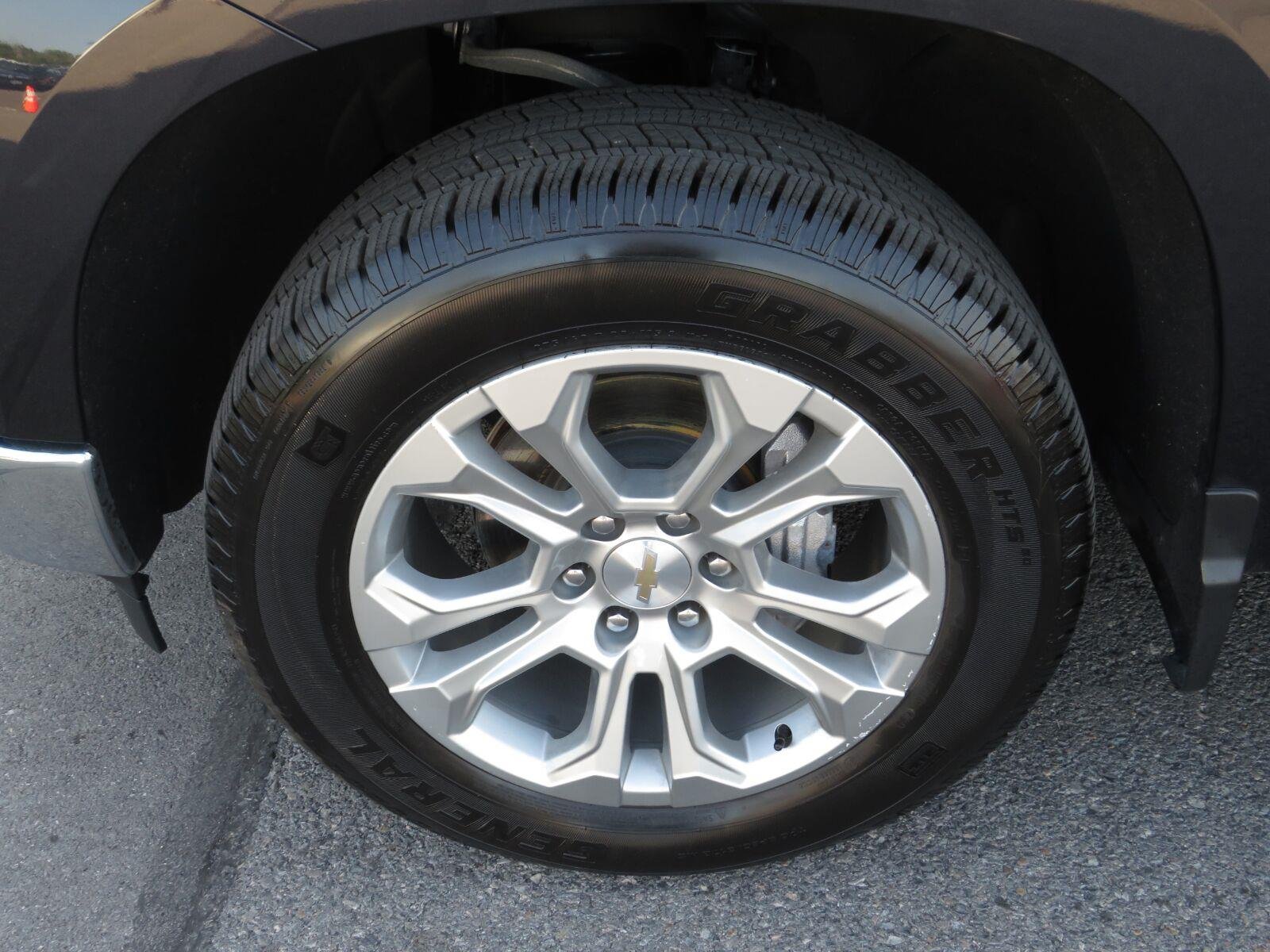 Used 2024 Dark Ash Metallic Chevrolet LTZ image 18