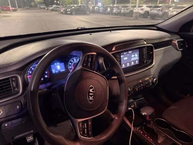 Used 2019 Purple Kia LX image 12
