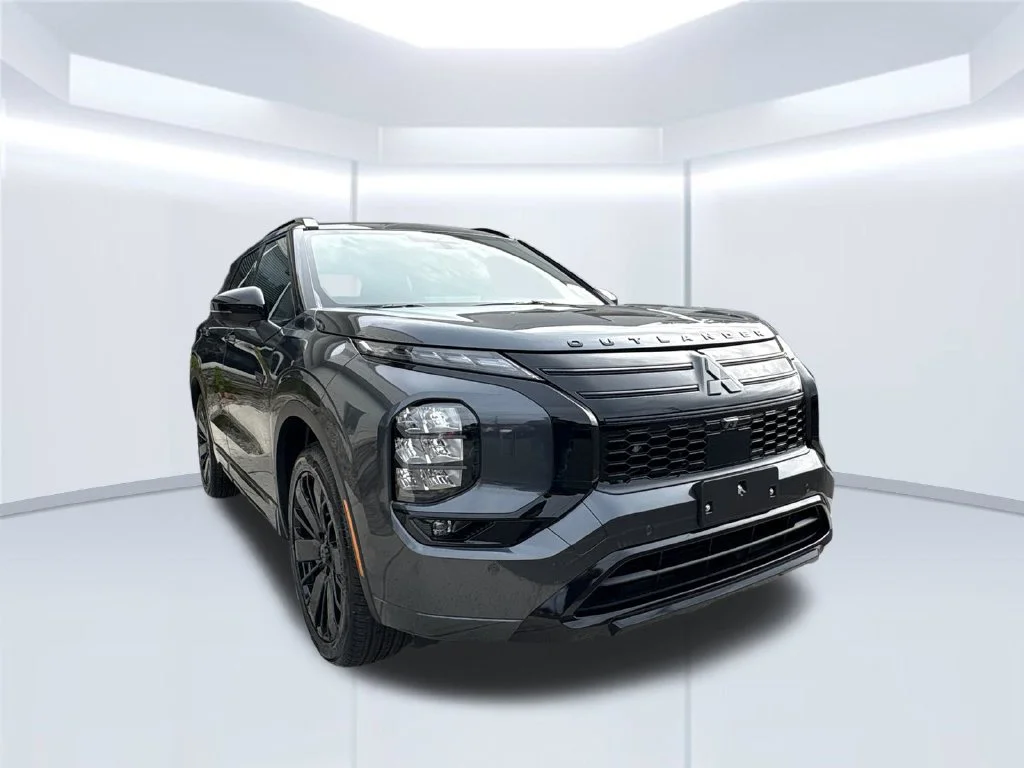 New 2026 Gray Mitsubishi SEL image 5