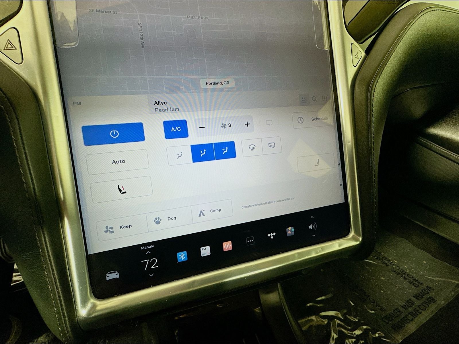 Used 2016 Black Tesla 75D image 30