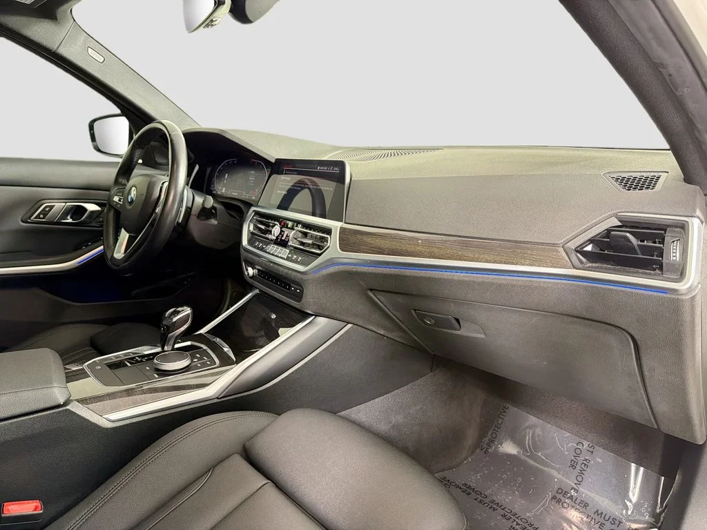 Used 2020 Alpine White BMW 330i image 30