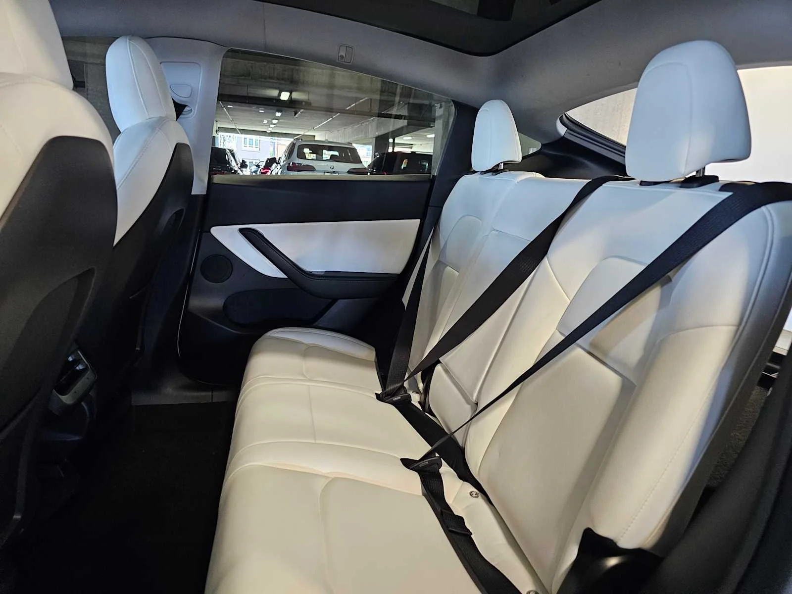 Used 2020 Pearl White Multi-Coat Tesla Performance image 25