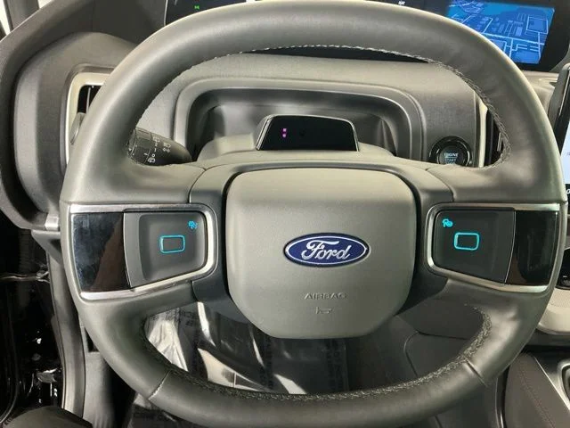 Used 2025 Black Metallic Ford Active image 19