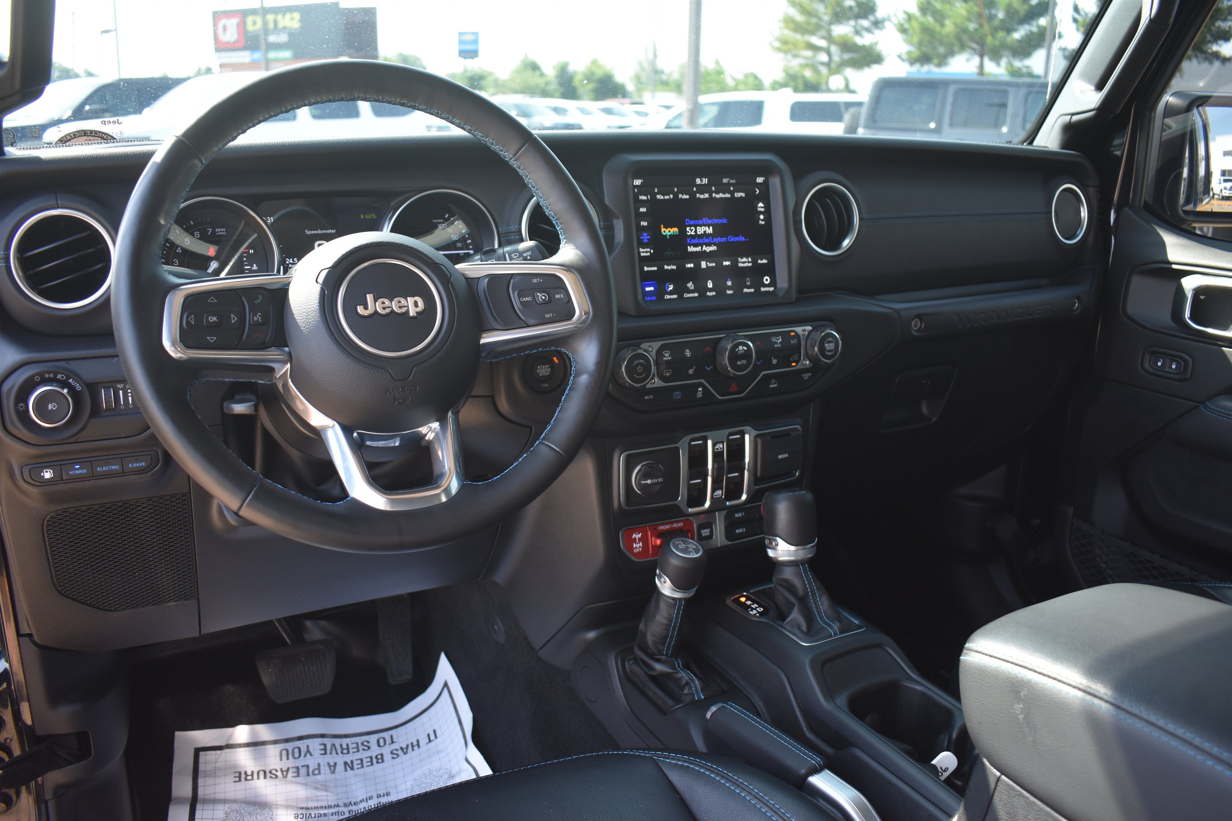 Used 2022 Black Clearcoat Jeep Unlimited Rubicon image 18