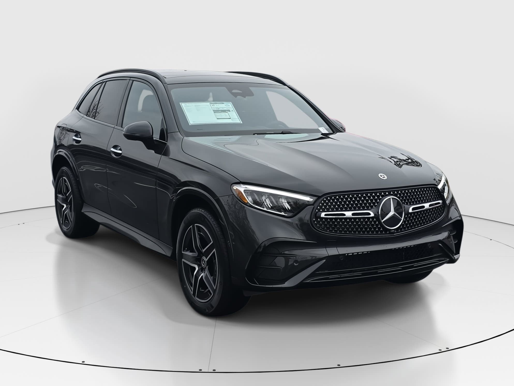 New 2026 Graphite Grey Metallic Mercedes-Benz GLC300 image 3