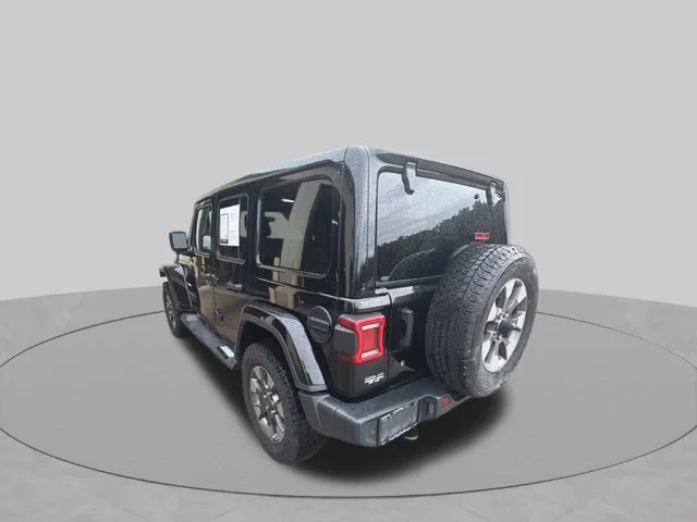 Used 2019 Black Jeep Unlimited Sahara image 5