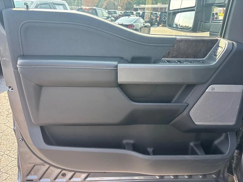 Used 2024 Gray Ford Lariat image 26