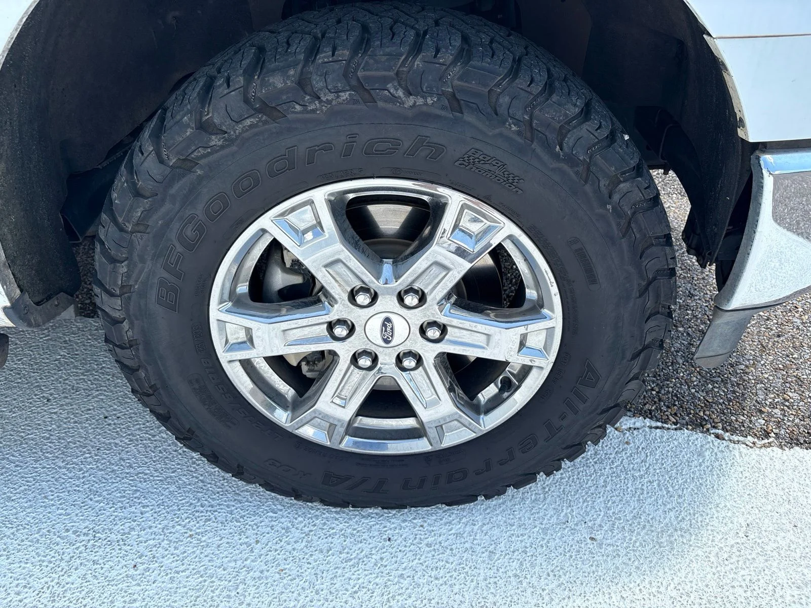 Used 2022 White Ford XLT image 9