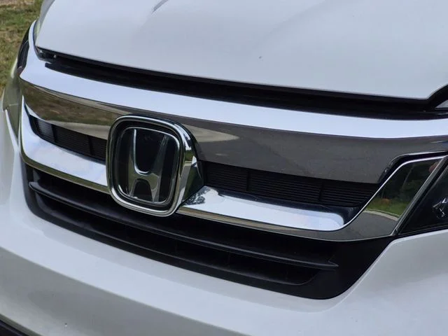 Used 2022 White Honda EX-L image 24