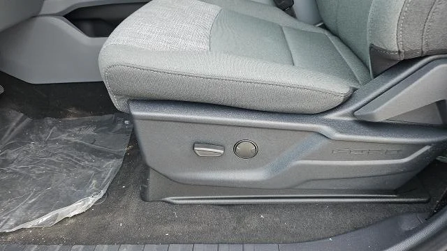 New 2026 Carbonized Gray Metallic Ford XLT 4WD image 24