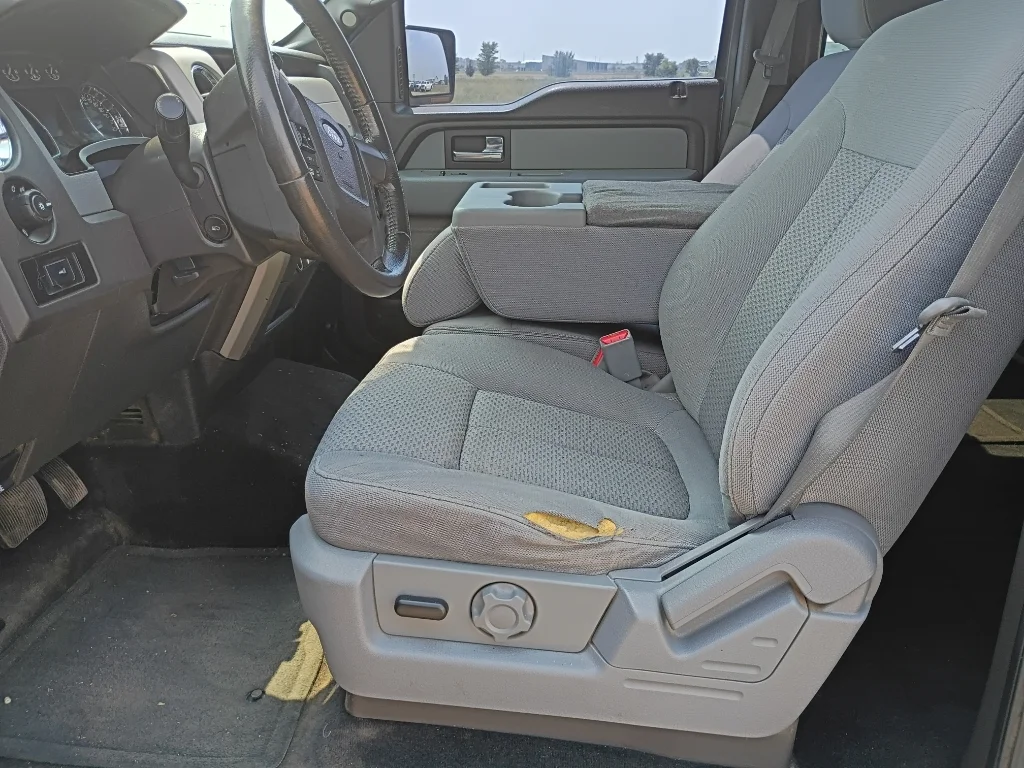 Used 2012 Blue Ford XLT image 18