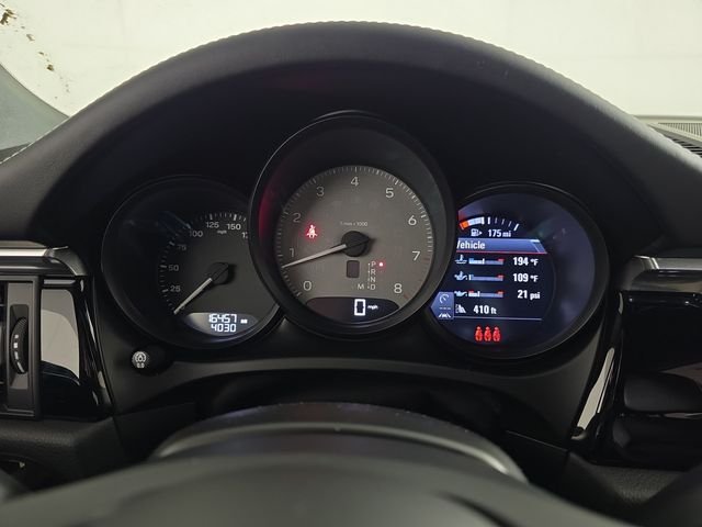 Used 2024  Porsche S image 17