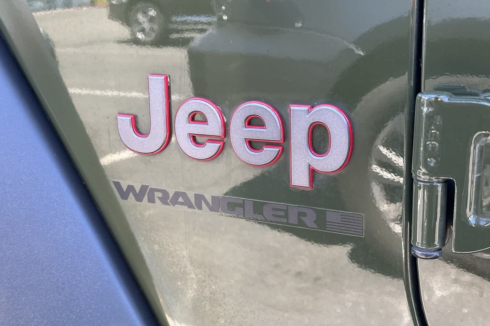 Used 2023 Sarge Green Clearcoat Jeep Rubicon image 32