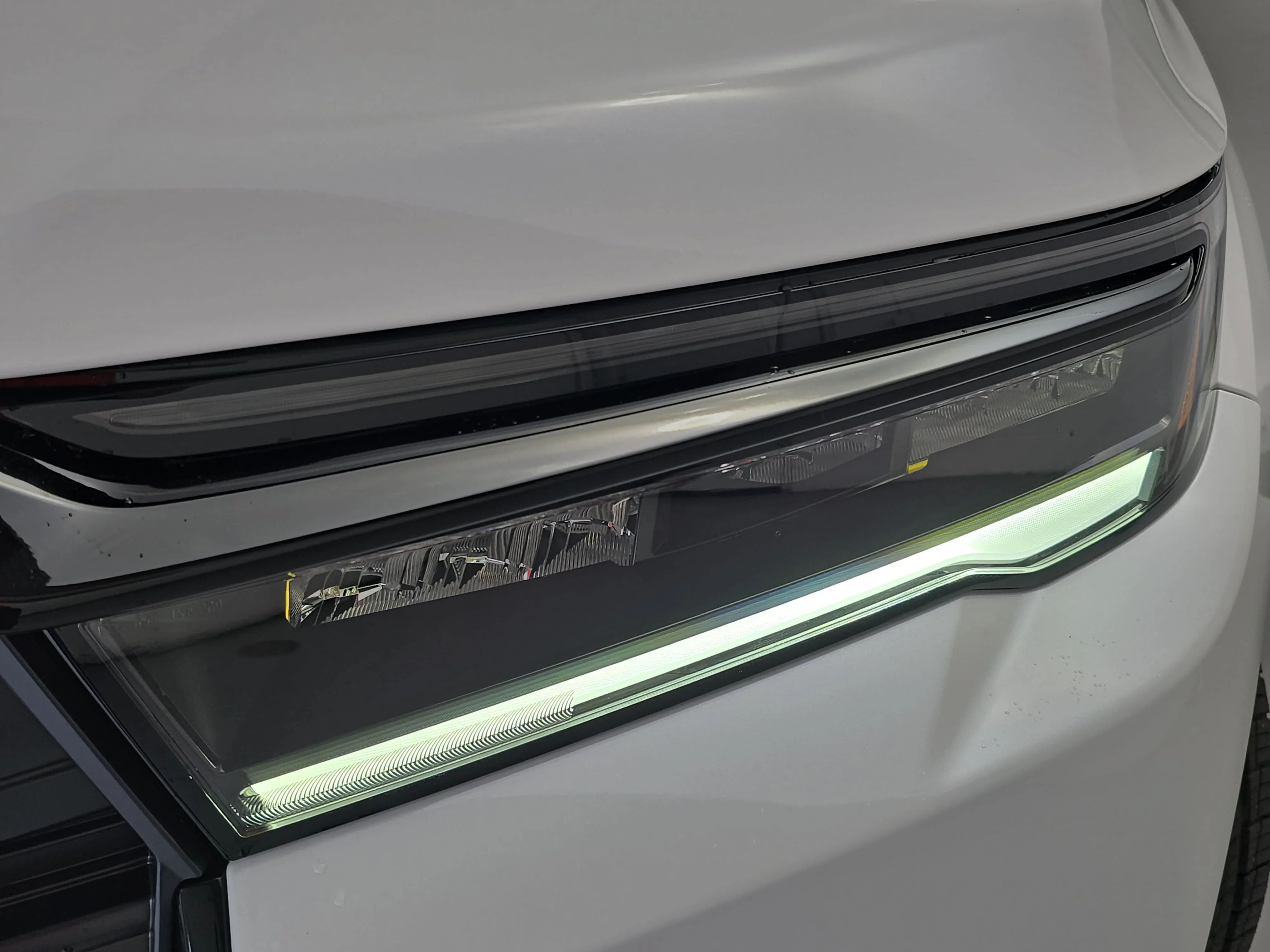 New 2026 Platinum White Pearl Honda EX-L image 32