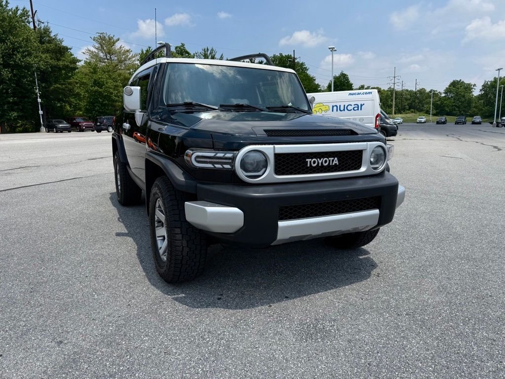 Used 2014 Black Toyota Base image 3
