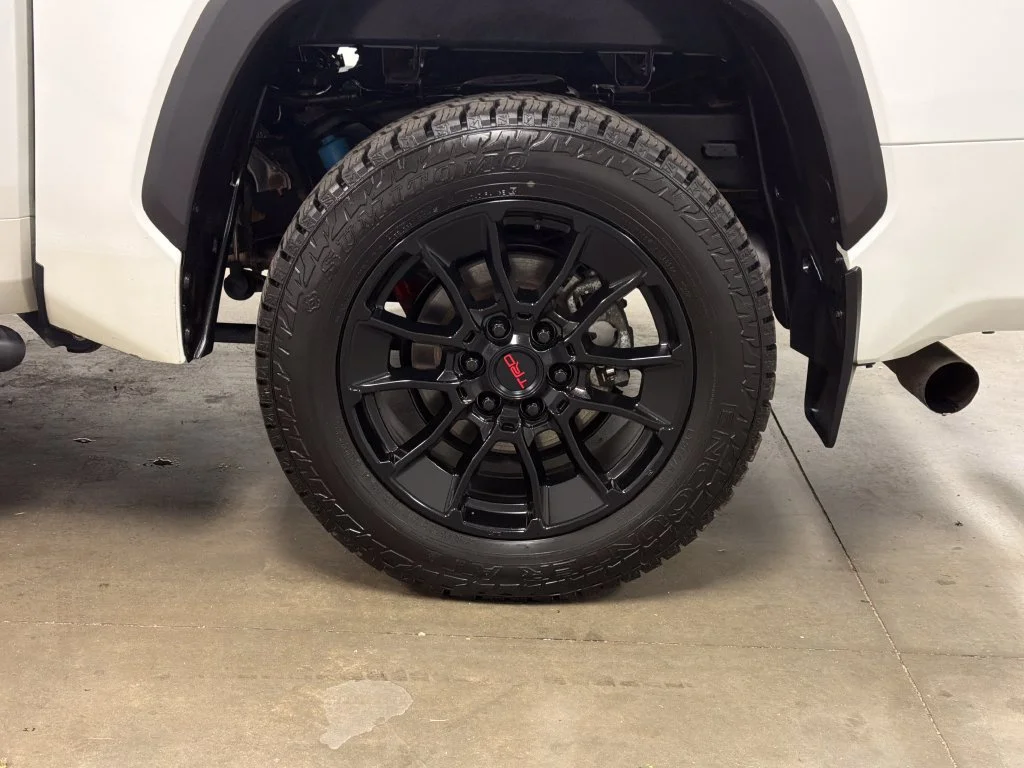 Used 2022 Off-white Toyota Limited image 14