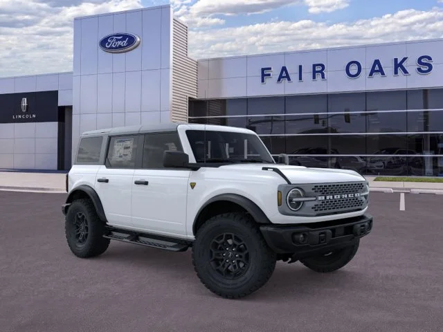 New 2026 Oxford White Ford Badlands image 7