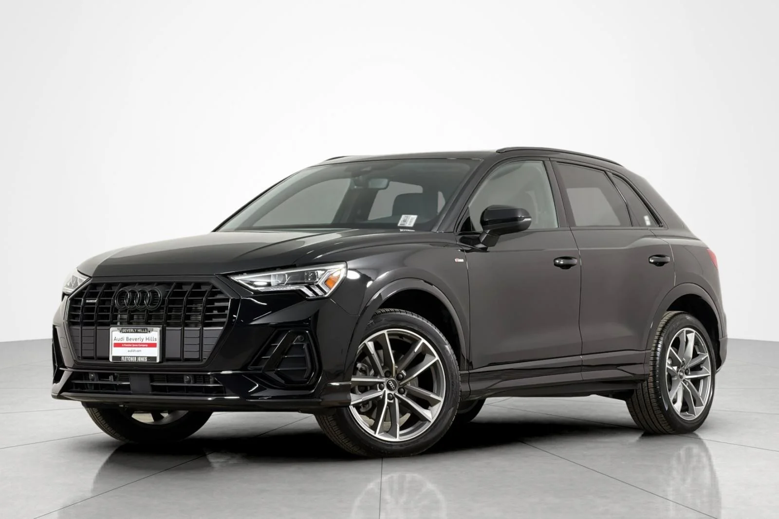 2025 Audi Q3 45 TFSI S Line Premium quattro's photo
