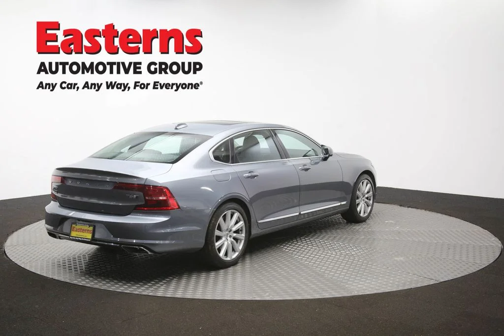 Used 2018 Gray Volvo T6 Inscription image 42