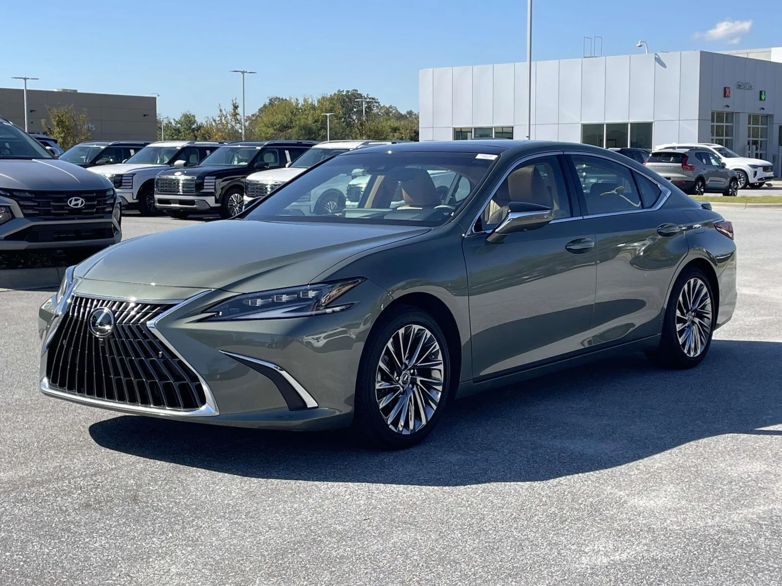 Used 2024 Sunlit Green Lexus Ultra Luxury image 23