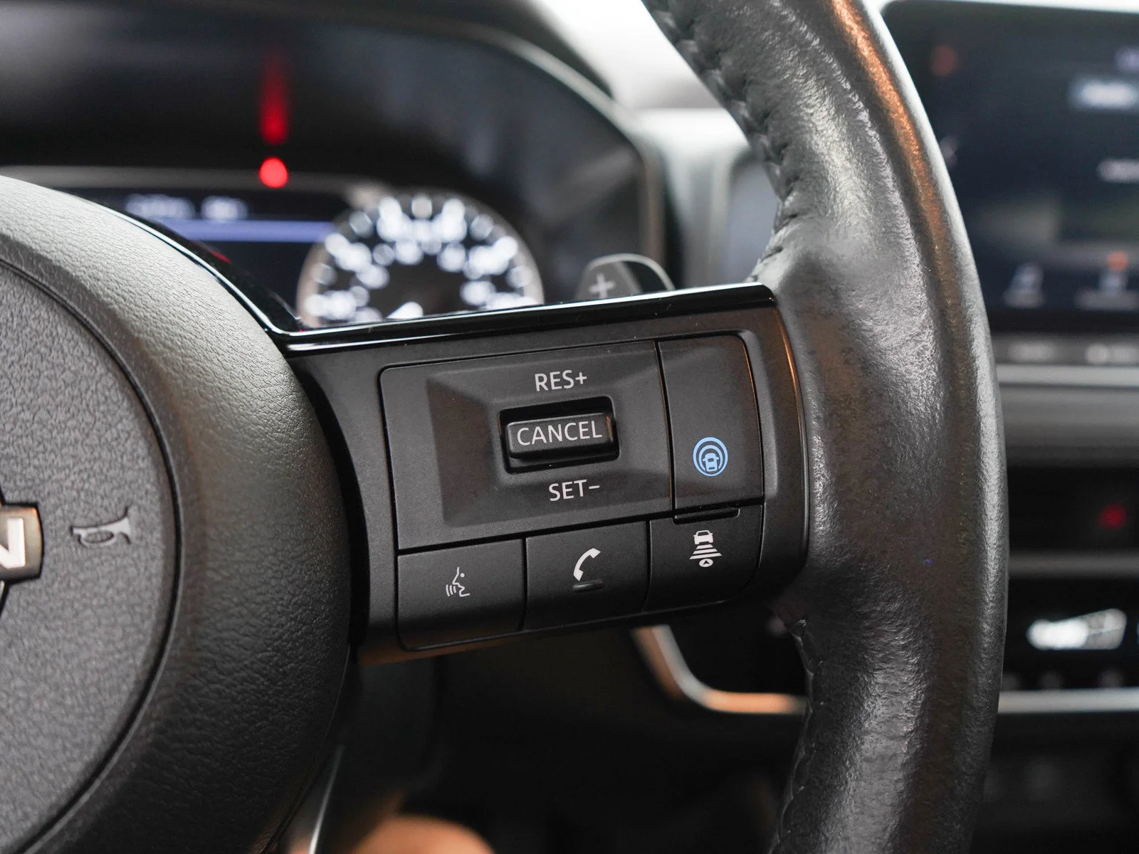 Used 2023 Super Black Nissan SV image 26