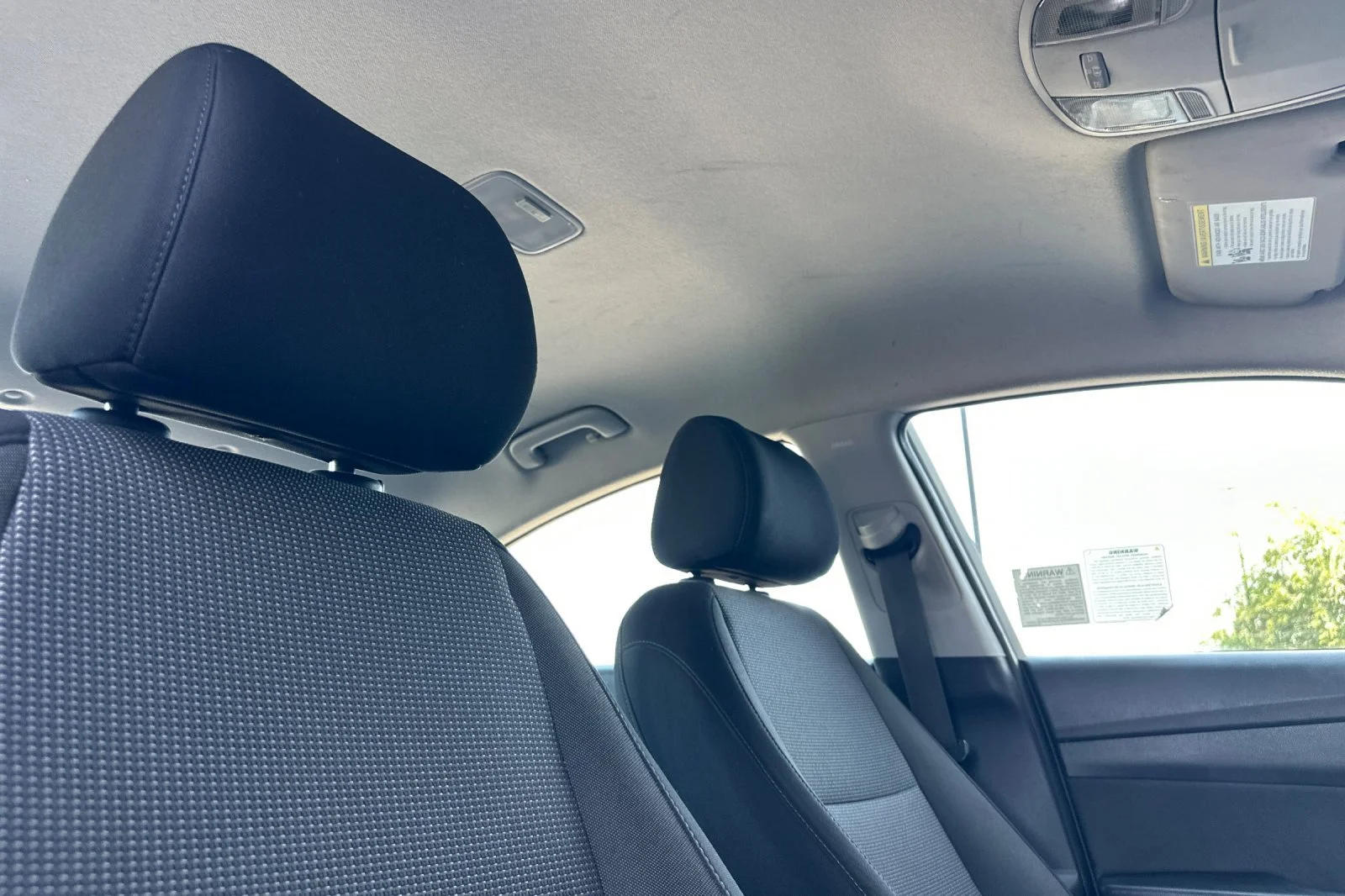 Used 2022 Olympus Silver Hyundai SE image 16