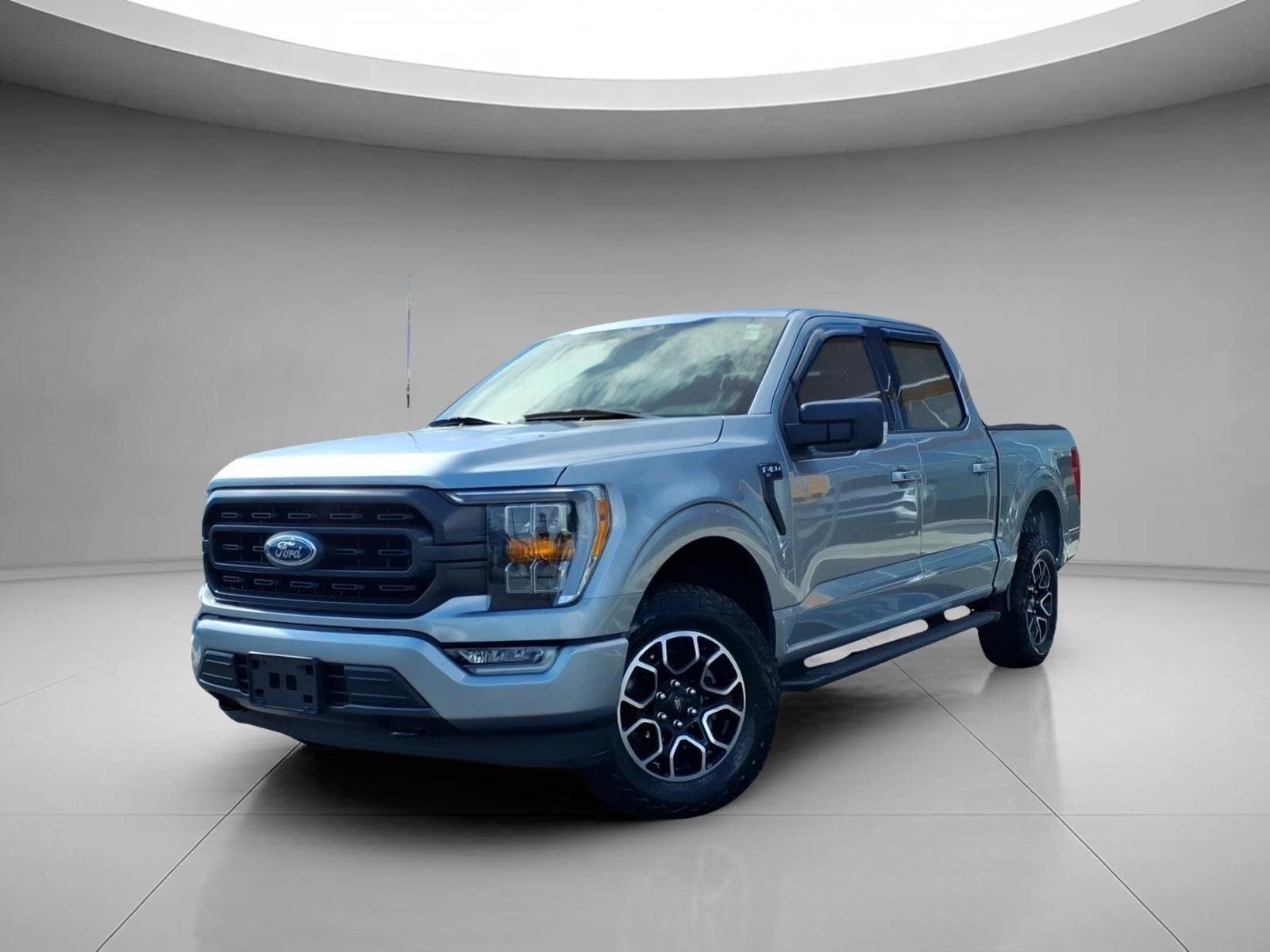 Used 2021 Iconic Silver Metallic Ford XLT image 1