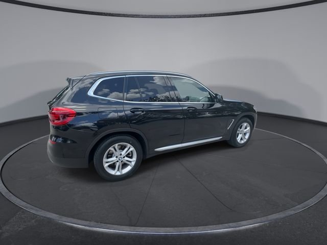 Used 2021 Black BMW sDrive30i image 8