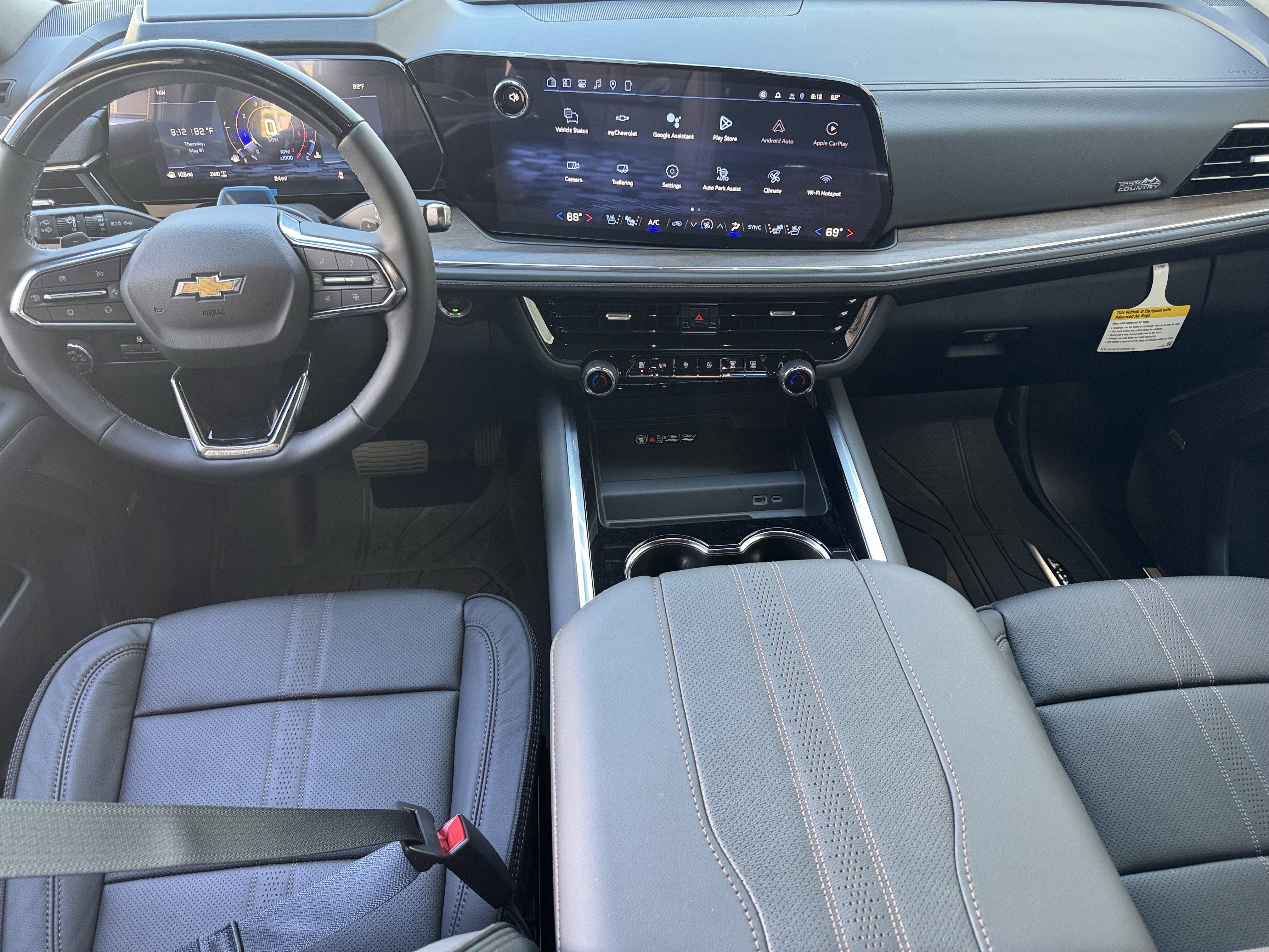 New 2026 Polar White Tricoat Chevrolet High Country image 17